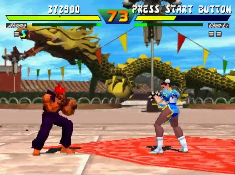 Chun-Li having some trouble with Akuma